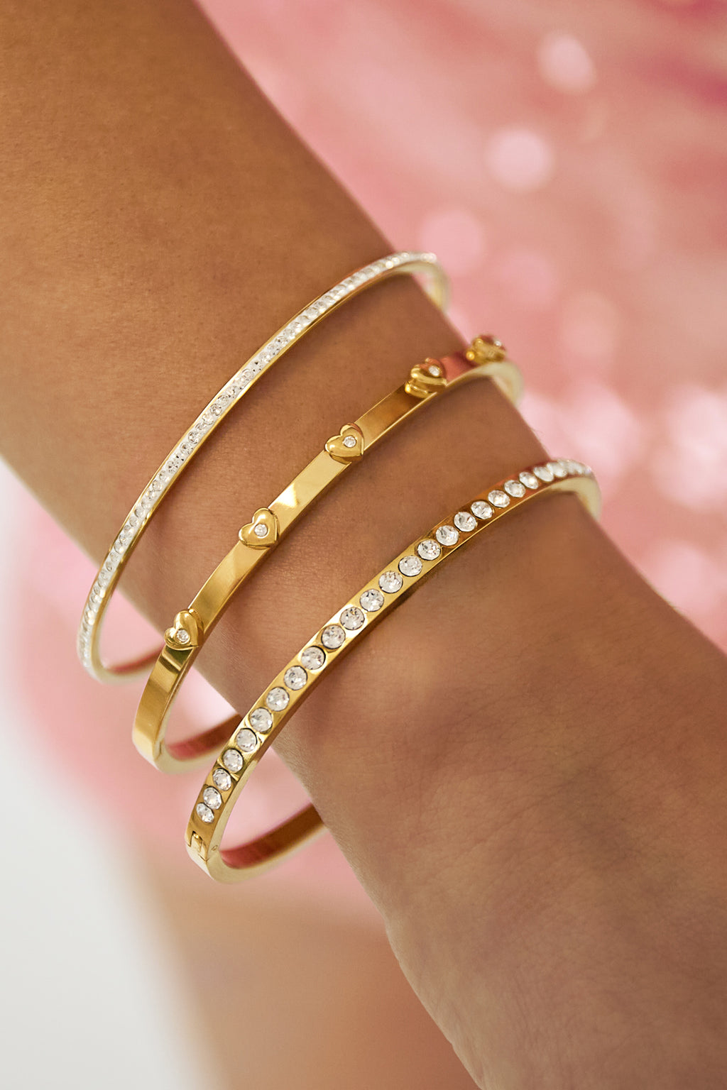 Heart Bangle armband met hart en strass zilveren kleur – NOLAH