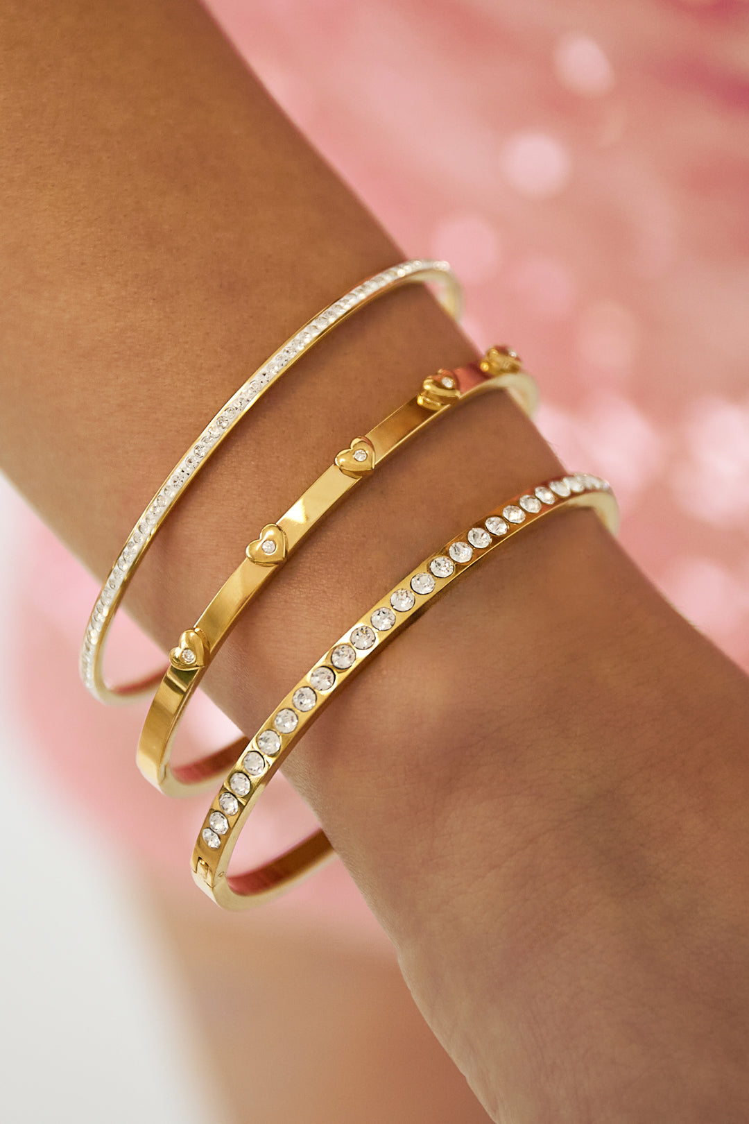 Heart Bangle armband met hart en strass zilveren kleur – NOLAH