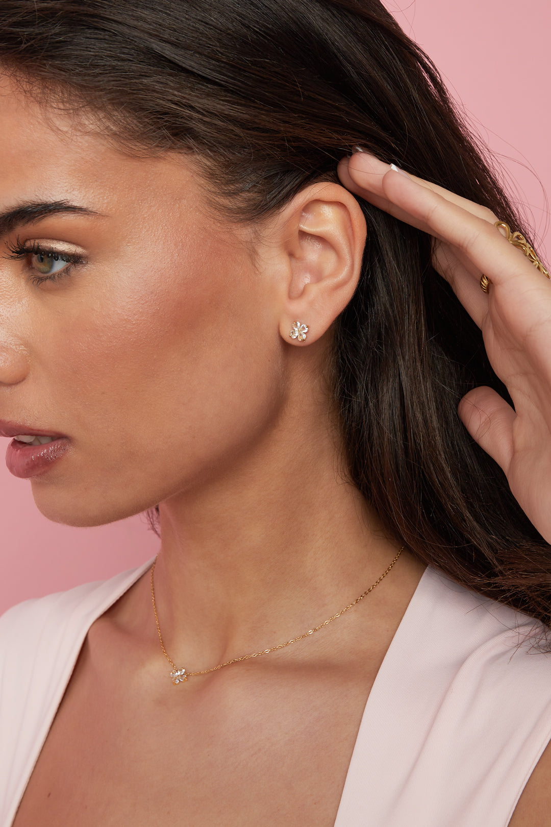Lucky Studs oorknopjes klaver zirconia goud – NOLAH