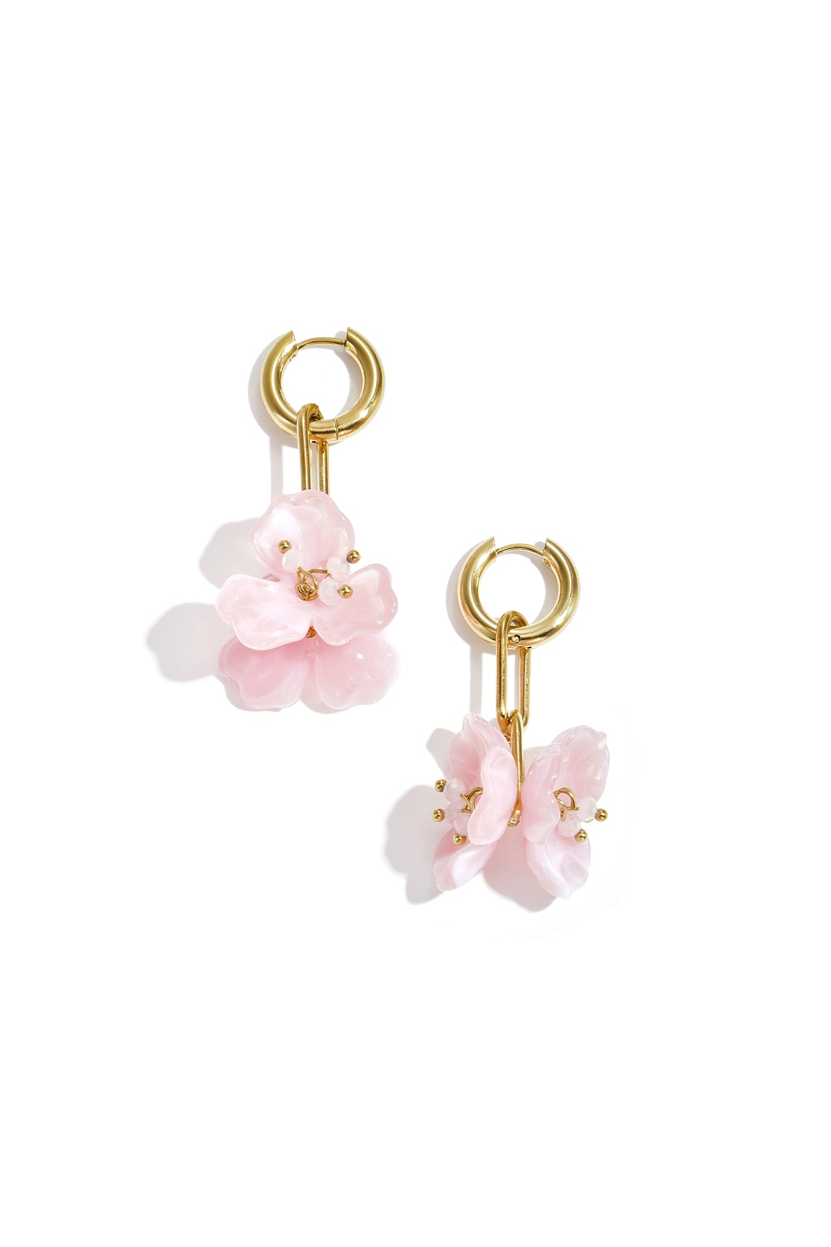 Petal Beads bloem oorbellen met kralen Roze – NOLAH