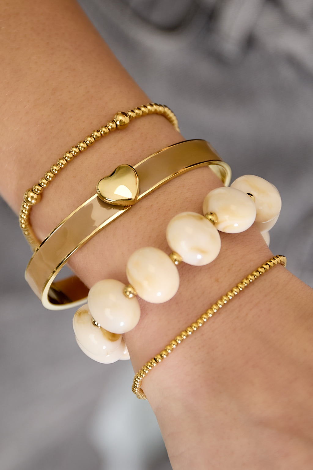 Mini Heart Band armband 0,9 cm met hart Groen – NOLAH