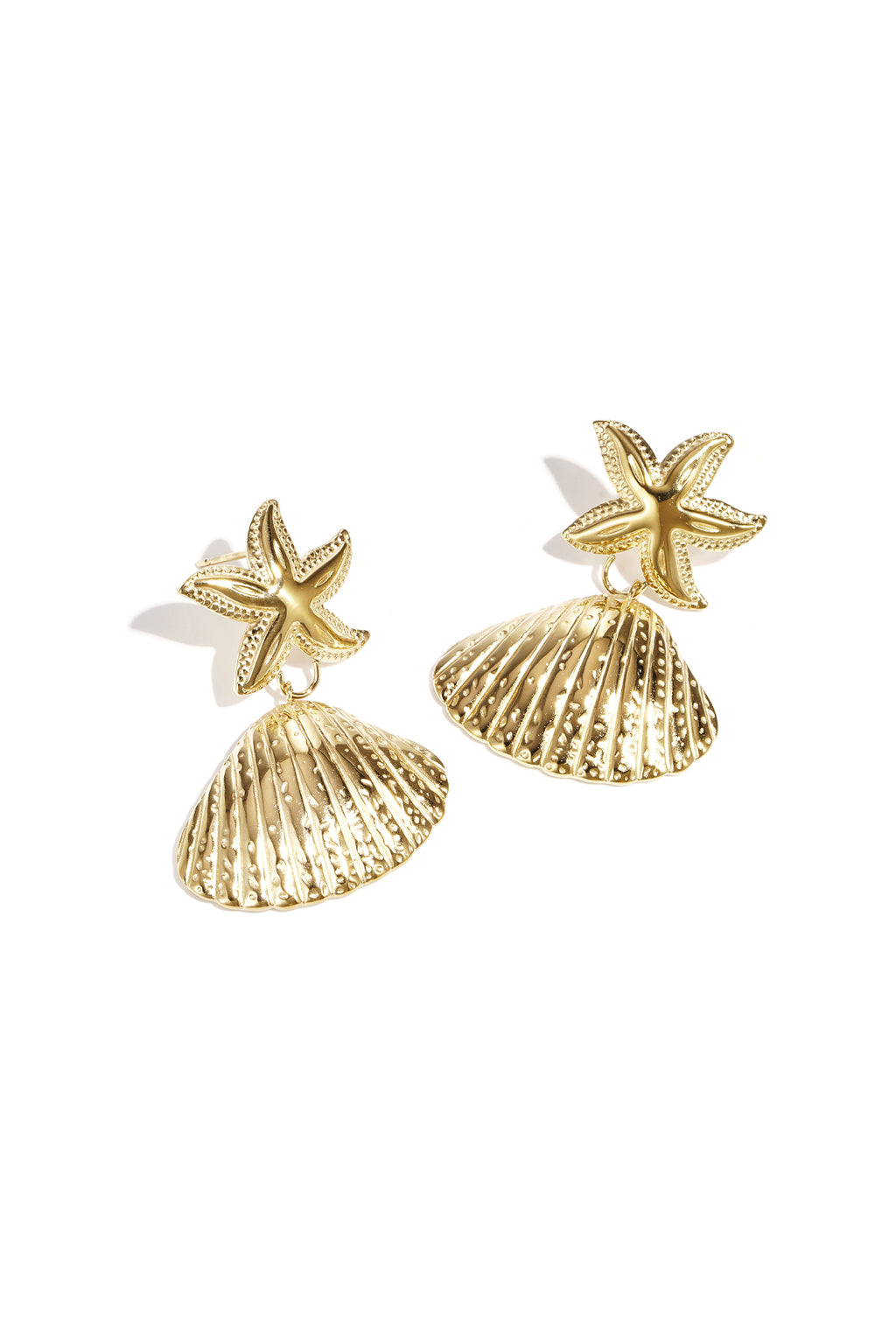 Beach Drops oorbellen zeester en schelp goud – NOLAH