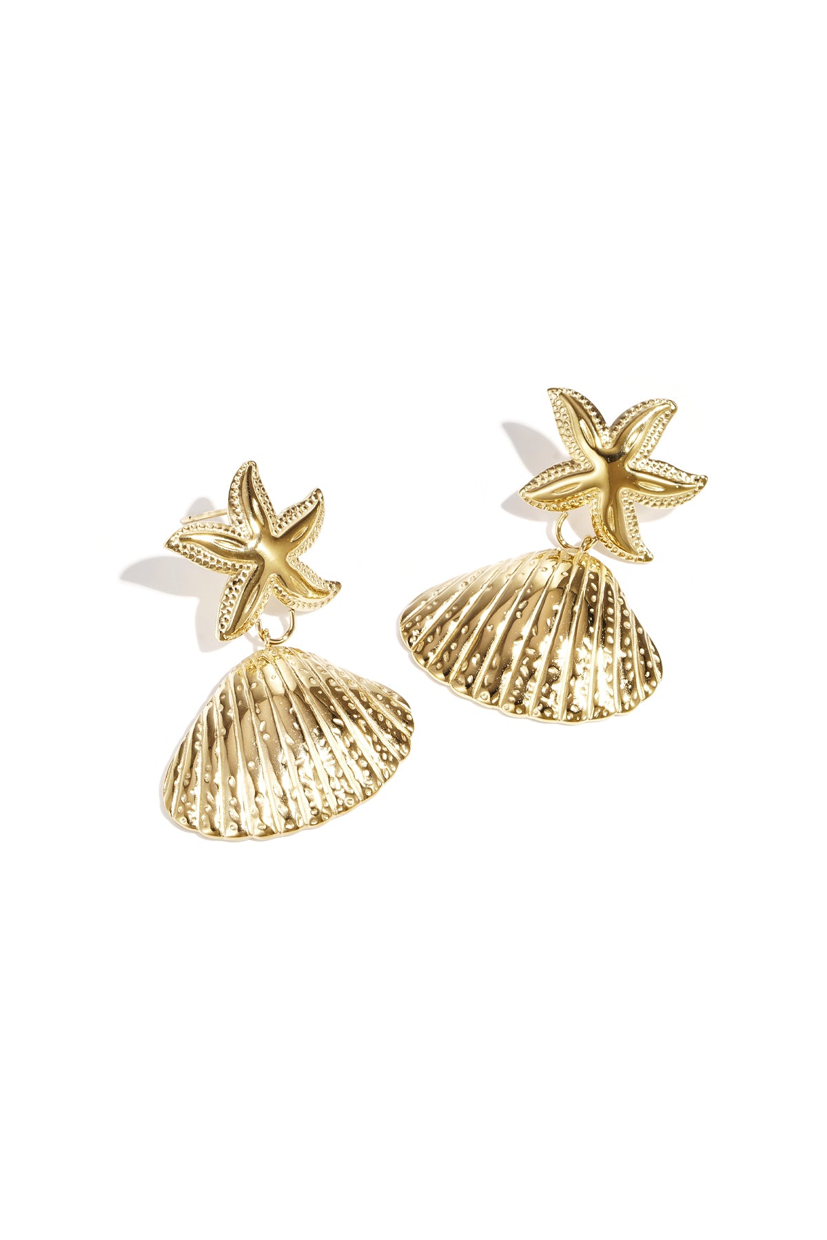 Beach Drops oorbellen zeester en schelp goud – NOLAH